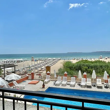 Carina - Private - Bsr - 4 Apartment