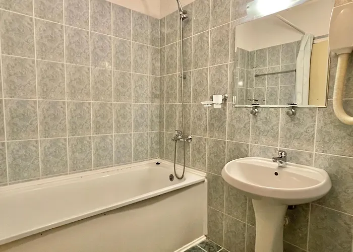 Carina - Private - Bsr - 4 Apartment