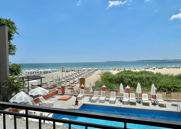 Carina - Private - Bsr - 4 Apartment